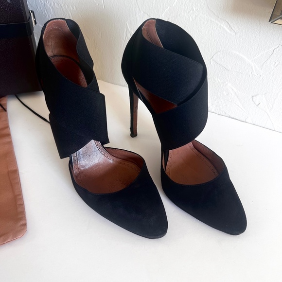 Alaia Black Suede Escarpins  Elastic Cross Strap Stiletto Heels 39.5 with Box - Picture 5 of 16